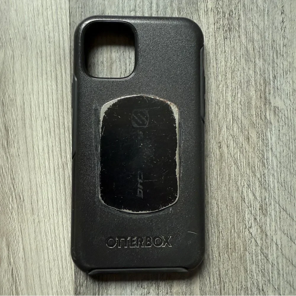 OtterBox iPhone 11 Pro Phone Case Black With Magnet Attached